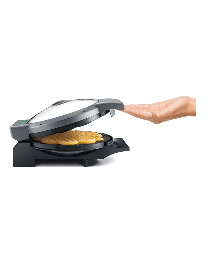 Breville The Crisp Control Waffle Maker Brushed Stainless Steel BWM250BSS 5 Breville The Crisp Control Waffle Maker Brushed Stainless Steel BWM250BSS - Image 3