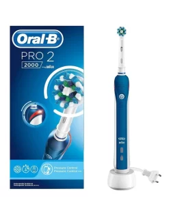 Oral B Pro 2000 Cross Action Toothbrush Blue