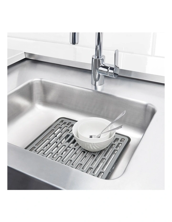 OXO GG Sink Mat Small Grey 6 OXO GG Sink Mat Small Grey - Image 4