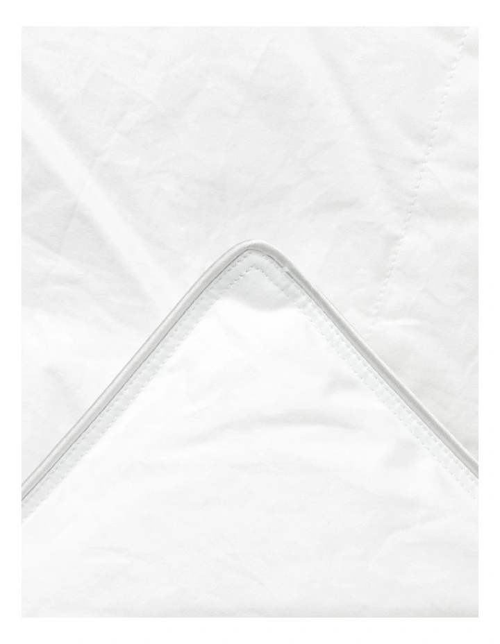 Heritage 85/15 Duck Down & Feather Quilt White 5 Heritage 85/15 Duck Down & Feather Quilt White - Image 3