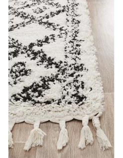 Saffron 33 White Runner Rug -Household Items Shop 798042250 3 720x928