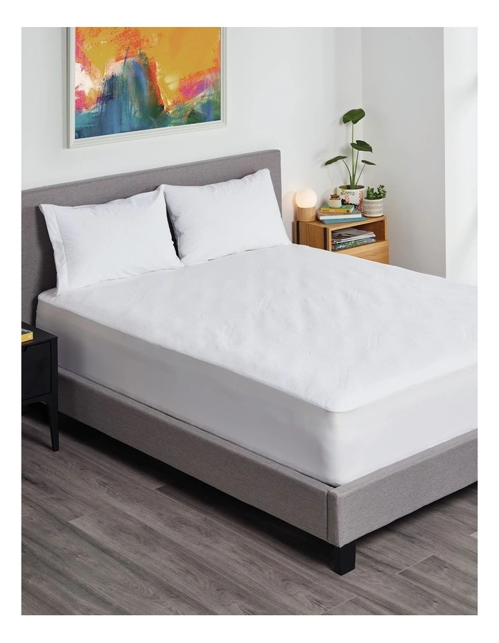 Empyreal Tencel Waterproof Fitted Mattress Protector 4 Empyreal Tencel Waterproof Fitted Mattress Protector - Image 2