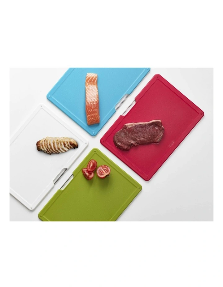 Joseph Joseph Folio 4-Piece Large Chopping Board Set Silver 5 Joseph Joseph Folio 4-Piece Large Chopping Board Set Silver - Image 3