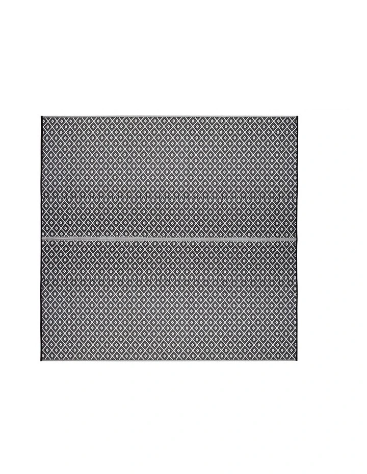 180x270cm Kimberley Black And White Recycled Plastic Outdoor Rug And Mat 3 180x270cm Kimberley Black And White Recycled Plastic Outdoor Rug And Mat