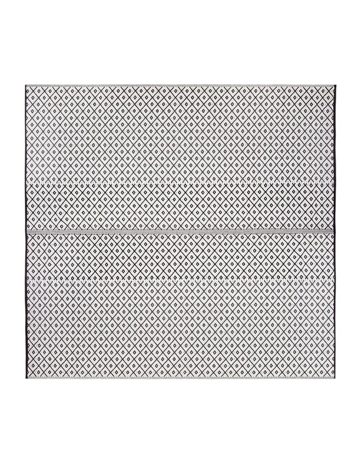 180x270cm Kimberley Black And White Recycled Plastic Outdoor Rug And Mat 4 180x270cm Kimberley Black And White Recycled Plastic Outdoor Rug And Mat - Image 2