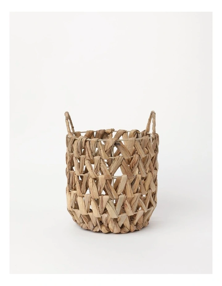Kahlin Water Hyacinth Baskets Set Of 3 In Natural 6 Kahlin Water Hyacinth Baskets Set Of 3 In Natural - Image 4