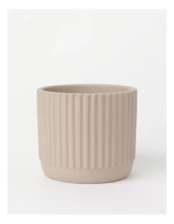 Dakota Ribbed Terracotta Planter Pot 14cm In Raffia
