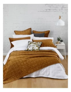 Meeka Coverlet Set In Chestnut