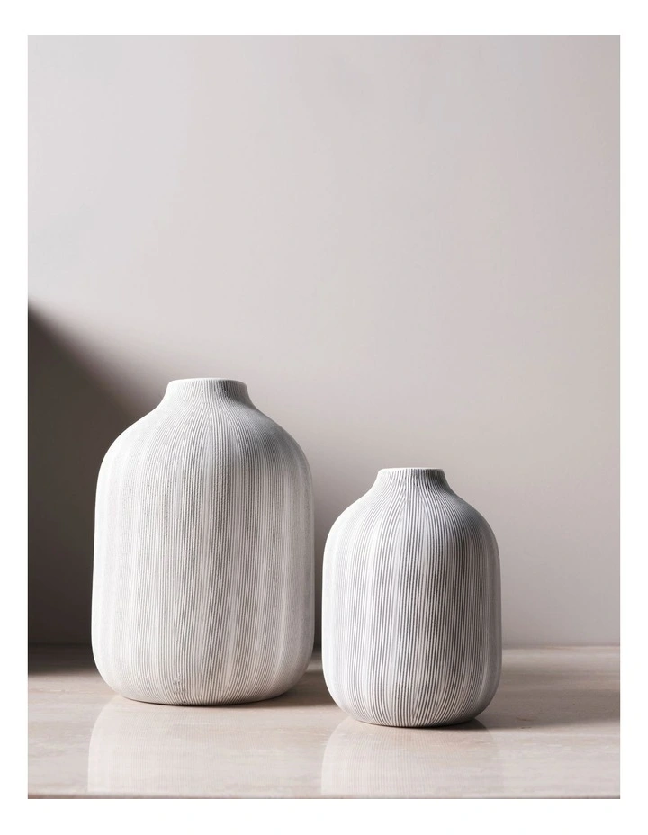 Linen House Haley Vase 17cm In Chalk 4 Linen House Haley Vase 17cm In Chalk - Image 2