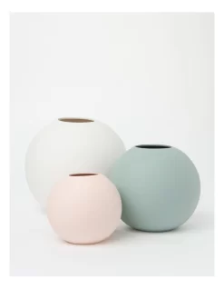 Kiama Ceramic Small Vase 13x13x12cm In Pink -Household Items Shop 897111820 3 720x928