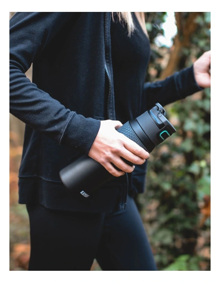 Kambukka Elton Vacuum 3 In 1 Snapclean Lid Nightfall 750ml 6 Kambukka Elton Vacuum 3 In 1 Snapclean Lid Nightfall 750ml - Image 4