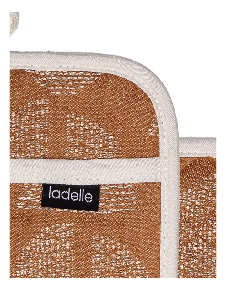 Splice Pack Of 2 Pot Holder In Ginger 4 Splice Pack Of 2 Pot Holder In Ginger - Image 2