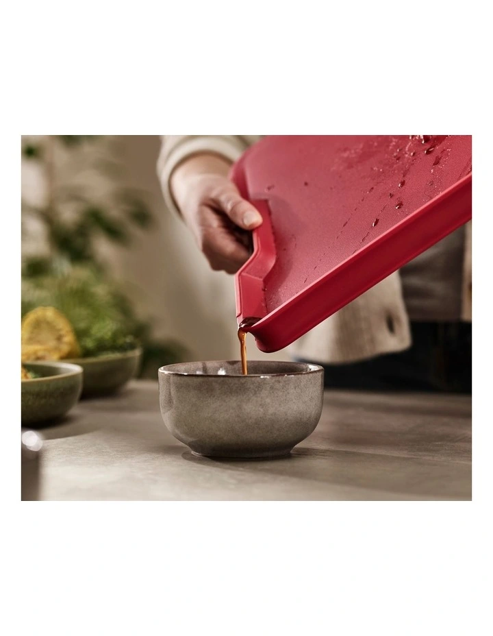 Joseph Joseph Cut&Carve Plus Large In Red 8 Joseph Joseph Cut&Carve Plus Large In Red - Image 6