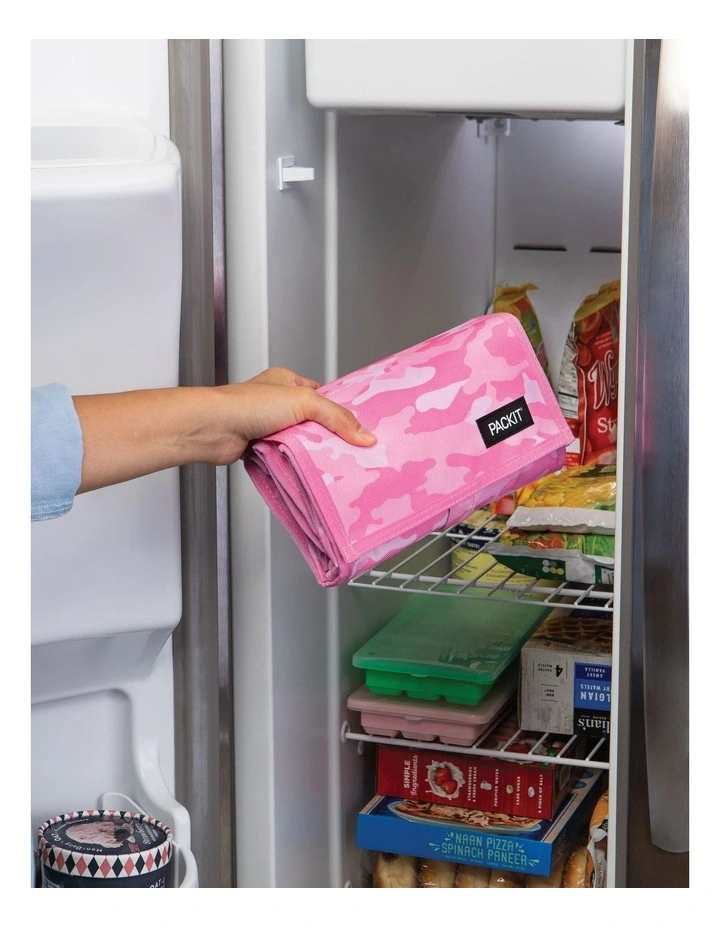 Freezable Lunch Bag In Pink Camo 8 Freezable Lunch Bag In Pink Camo - Image 6