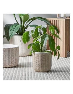 Izzy Terracotta Planter Pots Set Of 3 In Bronze 13 Izzy Terracotta Planter Pots Set Of 3 In Bronze -Household Items Shop 954998290 5 720x928