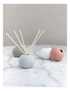Life On Earth Puk Diffuser With Pear & Fresia Scented Sticks In Olive -Household Items Shop 957985390 4 720x928