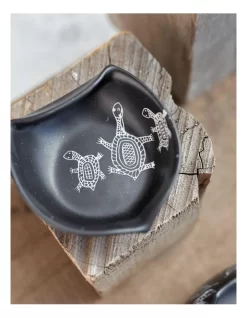 Robert Gordon X Juluwarlu Pouring Vessel In Black -Household Items Shop 957986200 3 720x928