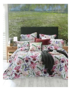 Delilah Bed Cover Set In Multi